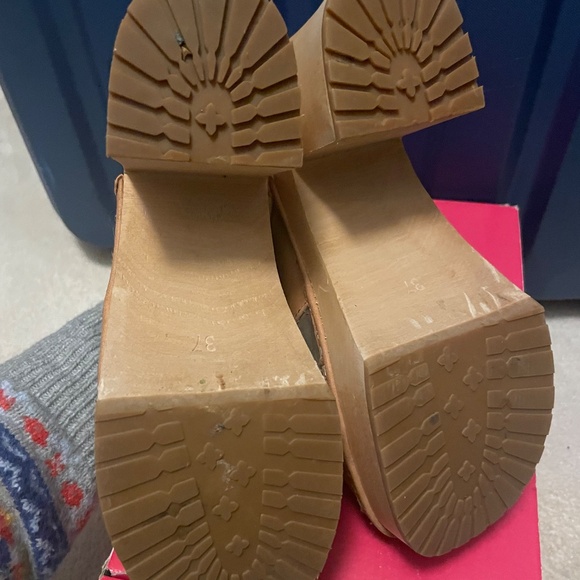 Swedish Hasbeens wooden clogs - Picture 6 of 7